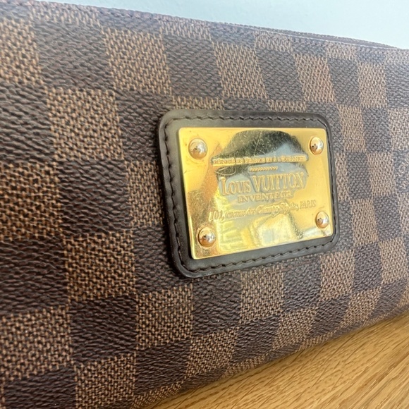 Louis Vuitton Damier Ebene Eva clutch - Picture 2 of 13